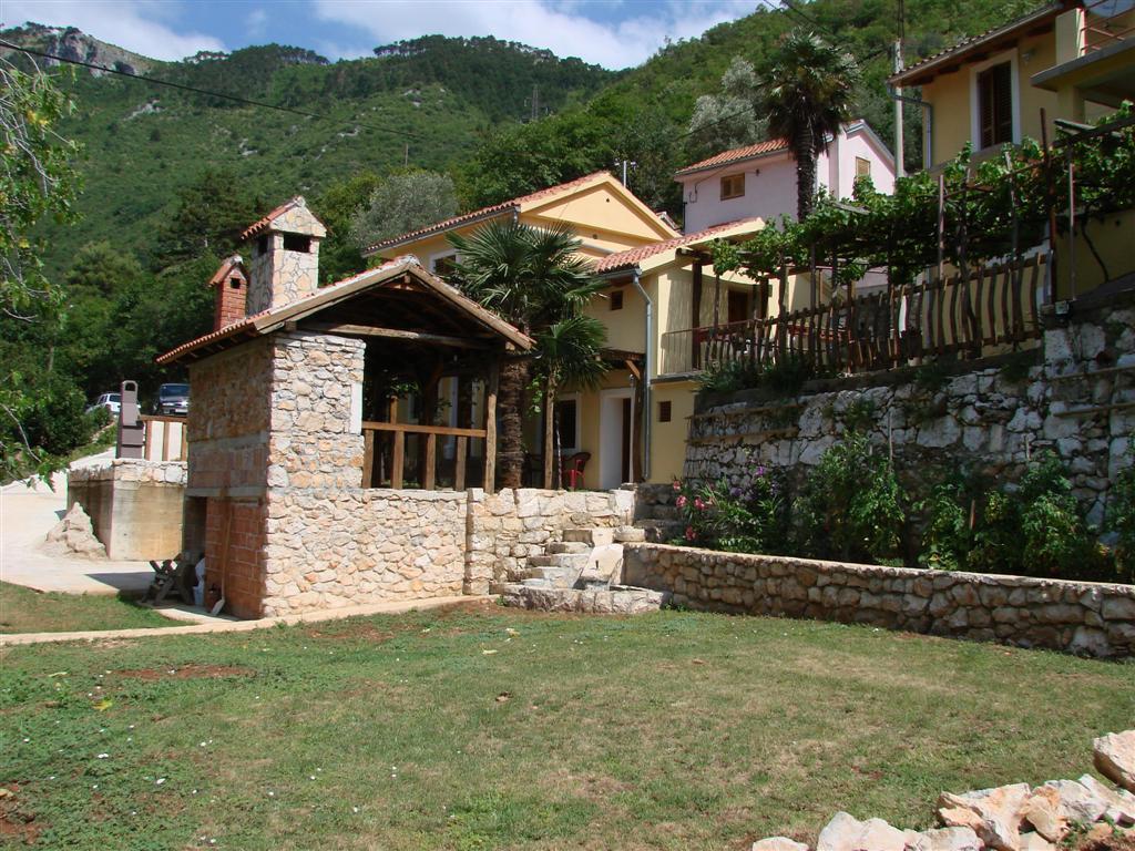 Apartments Vinetilia Mošćenička Draga エクステリア 写真