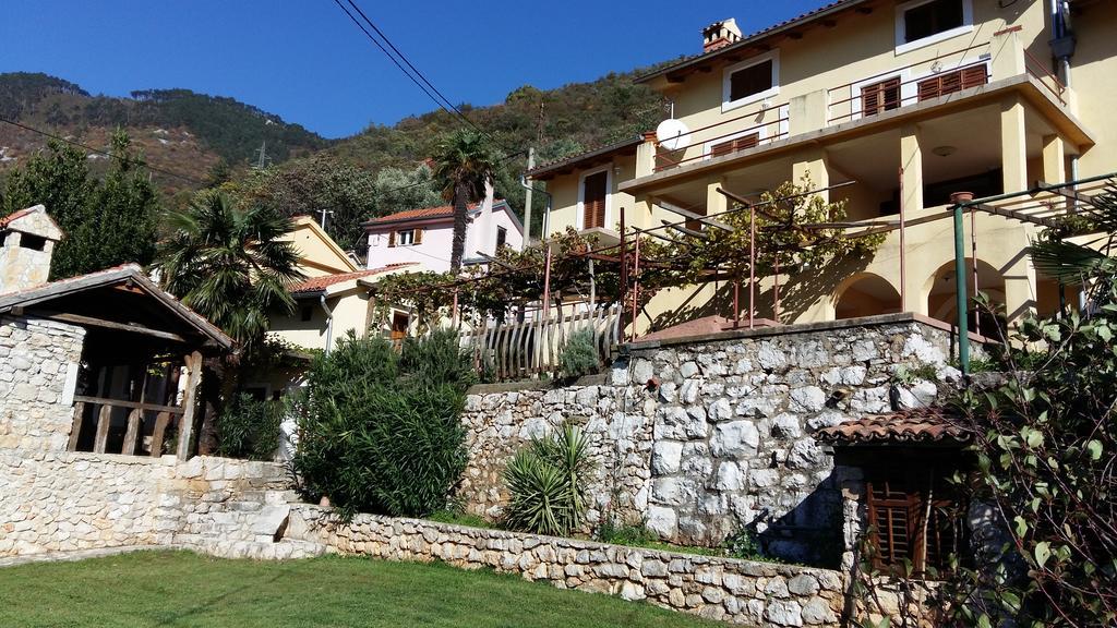 Apartments Vinetilia Mošćenička Draga エクステリア 写真